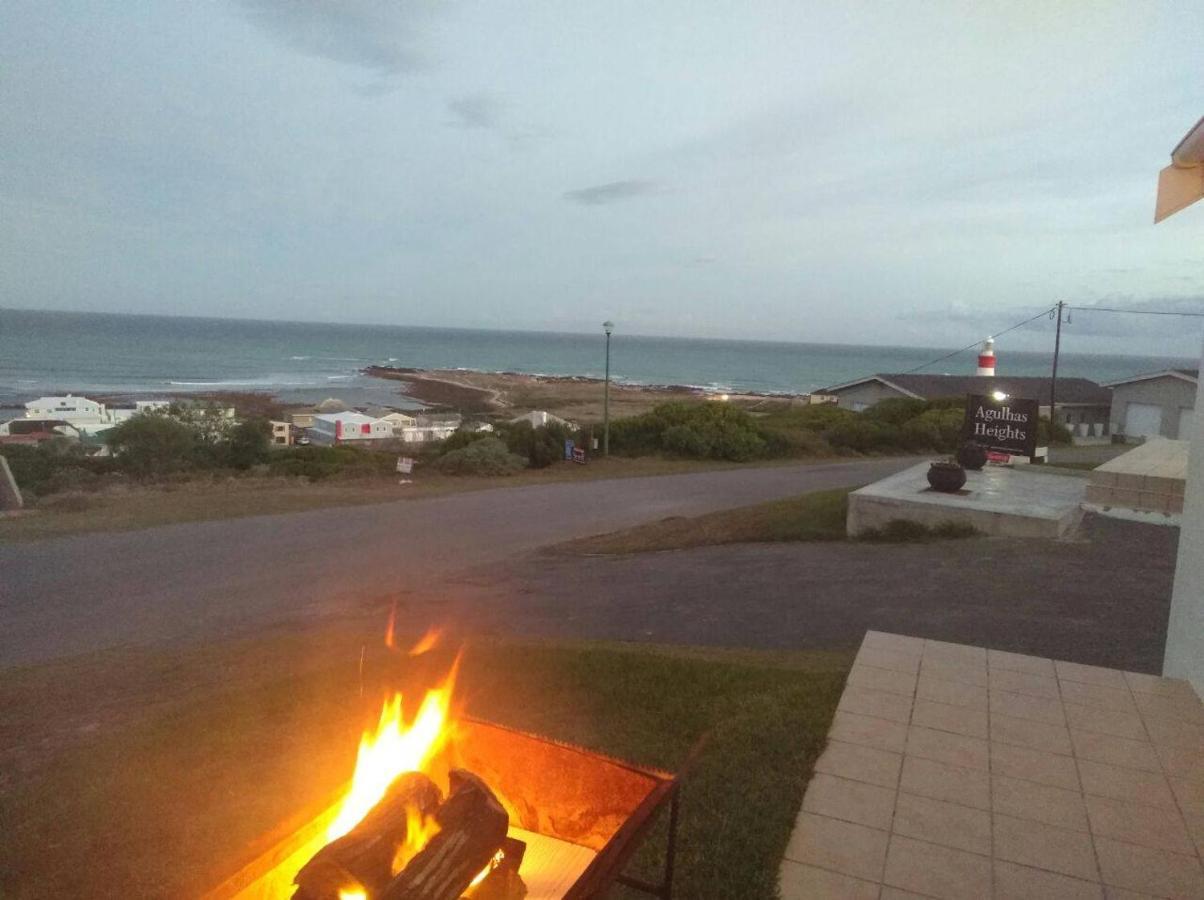 Agulhas Heights Self-Catering Cottages Kültér fotó