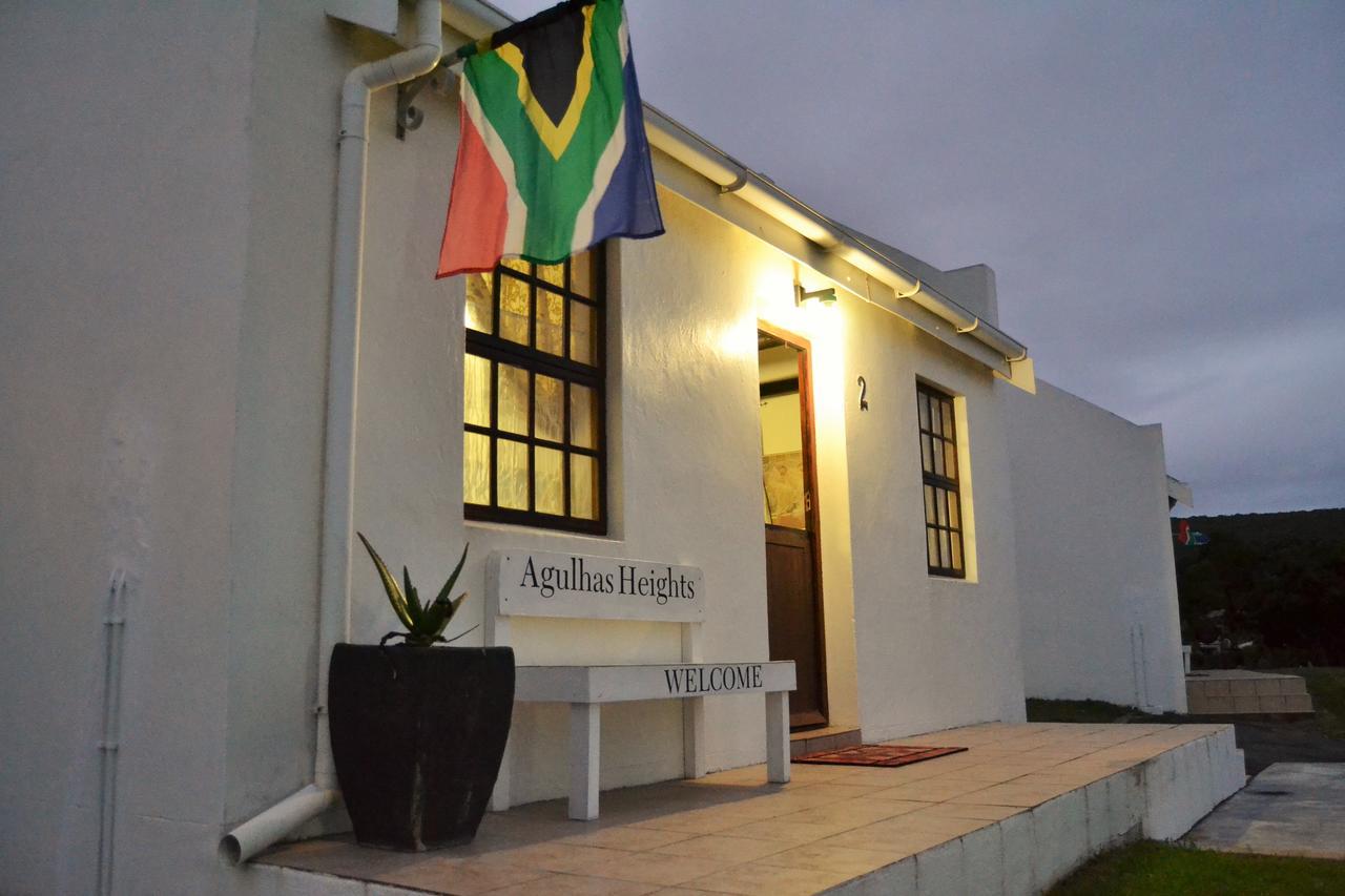 Agulhas Heights Self-Catering Cottages Kültér fotó