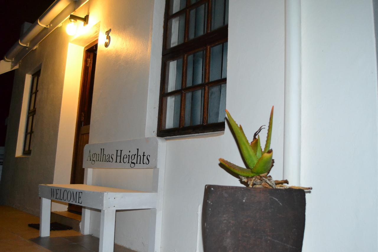 Agulhas Heights Self-Catering Cottages Kültér fotó